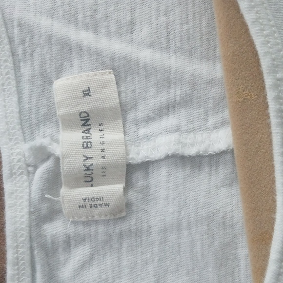 Bundle of 2 lucky brand tanks - Picture 2 of 5